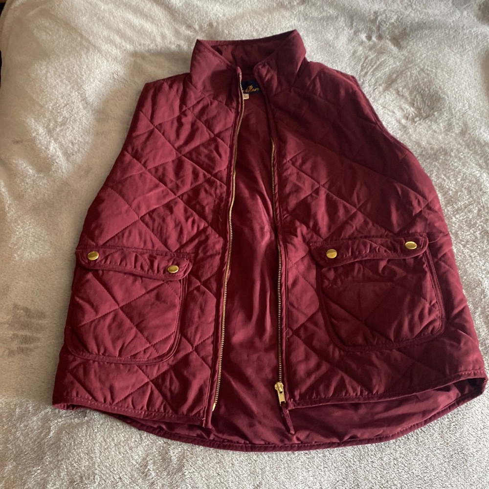 Quilted vest, size M, red/maroon color with gold hardware